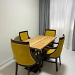 Bejart 9 Apartment